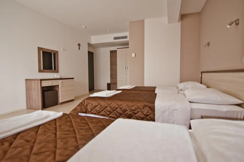 Hotel Lux-1